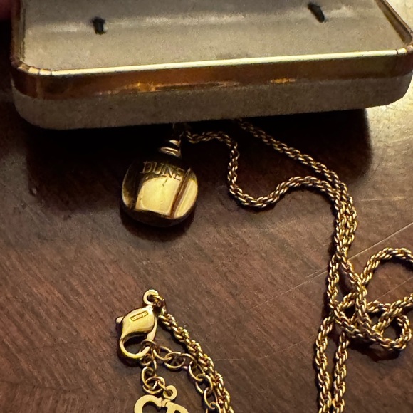 Christian Dior Vintage Pendant Necklace with the Original Box!!!!!!!! - Picture 9 of 10